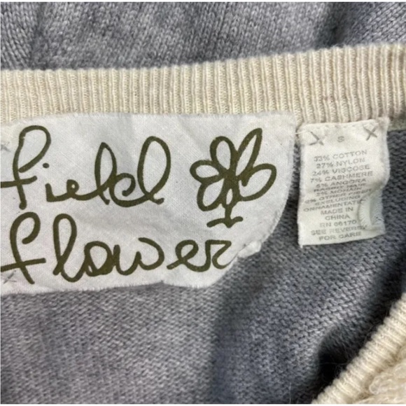 Flower & Field Sweater Wool Creme Appliqué Anthropologie Small Beige Floral - Picture 3 of 4